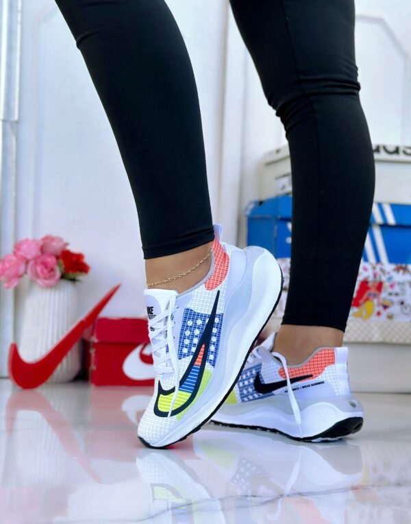 Nike Dama