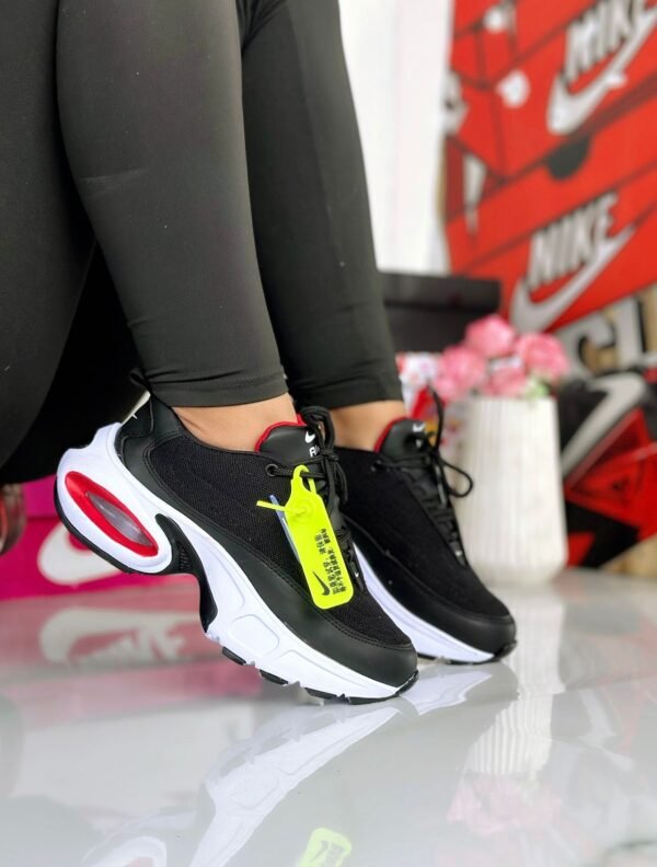 Nike Portal Negro - Rojo Nike Portal